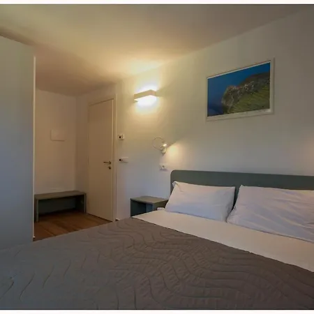 Affittacamere MontAle 3*