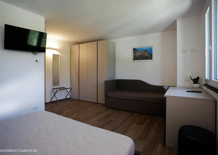 Affittacamere Montale 3* Montale